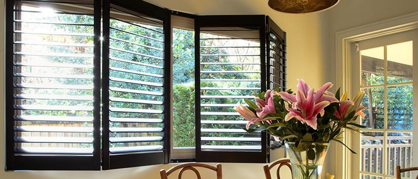 PLANTATION SHUTTERS